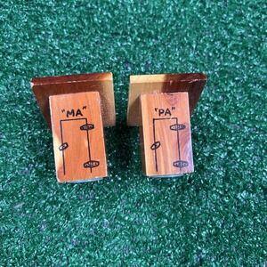 Vintage Souvenir Ma & Pa Wooden Outhouse Salt & Pepper‎ Shakers